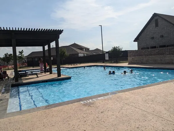 $2,100 | 629 Harbor Oaks Drive, Anna, TX 75409