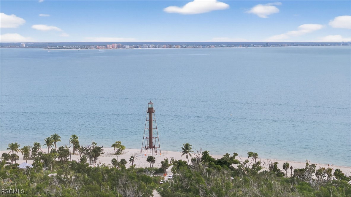200 Periwinkle Way, Unit 124 Sanibel, FL 33957 - Photo 48 of 50 a close view of tap