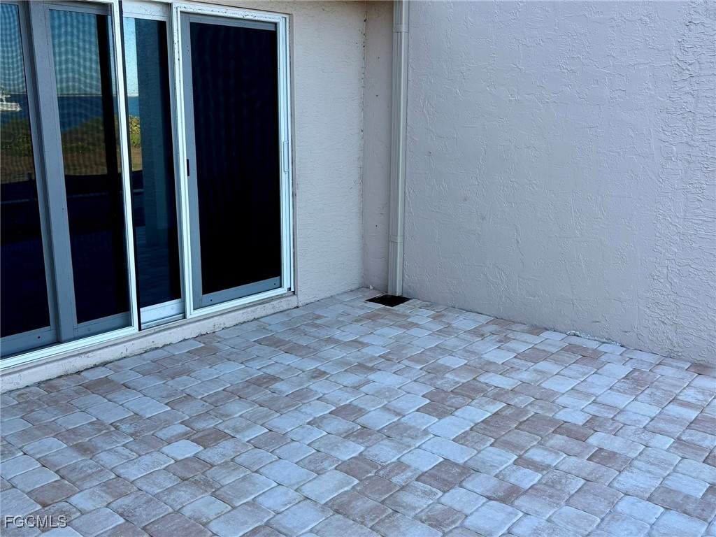 200 Periwinkle Way, Unit 124 Sanibel, FL 33957 - Photo 9 of 50 a view of an empty room