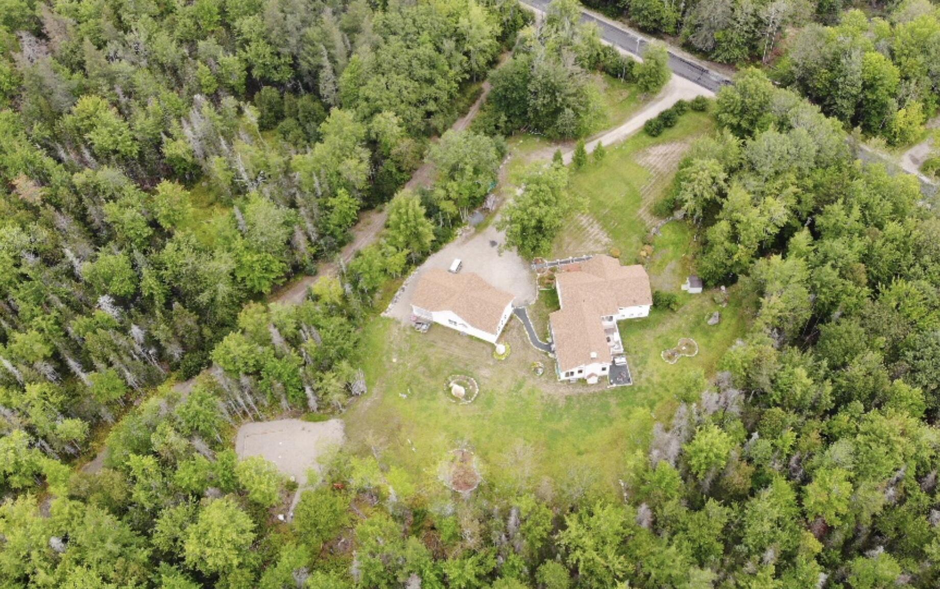 401 Newbury Neck Road Surry, ME 04684 - Photo 10 of 36 10