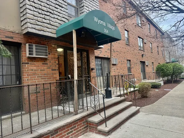 $259,900 | 354 Broadway, Unit #3, Lynn, MA 01904