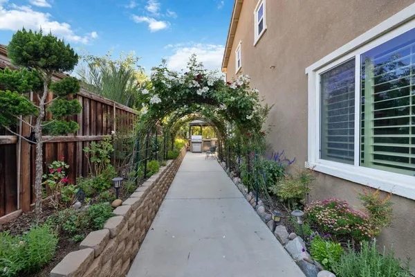 $1,549,900 | 5615 Spanish Horse, Oceanside, CA 92057