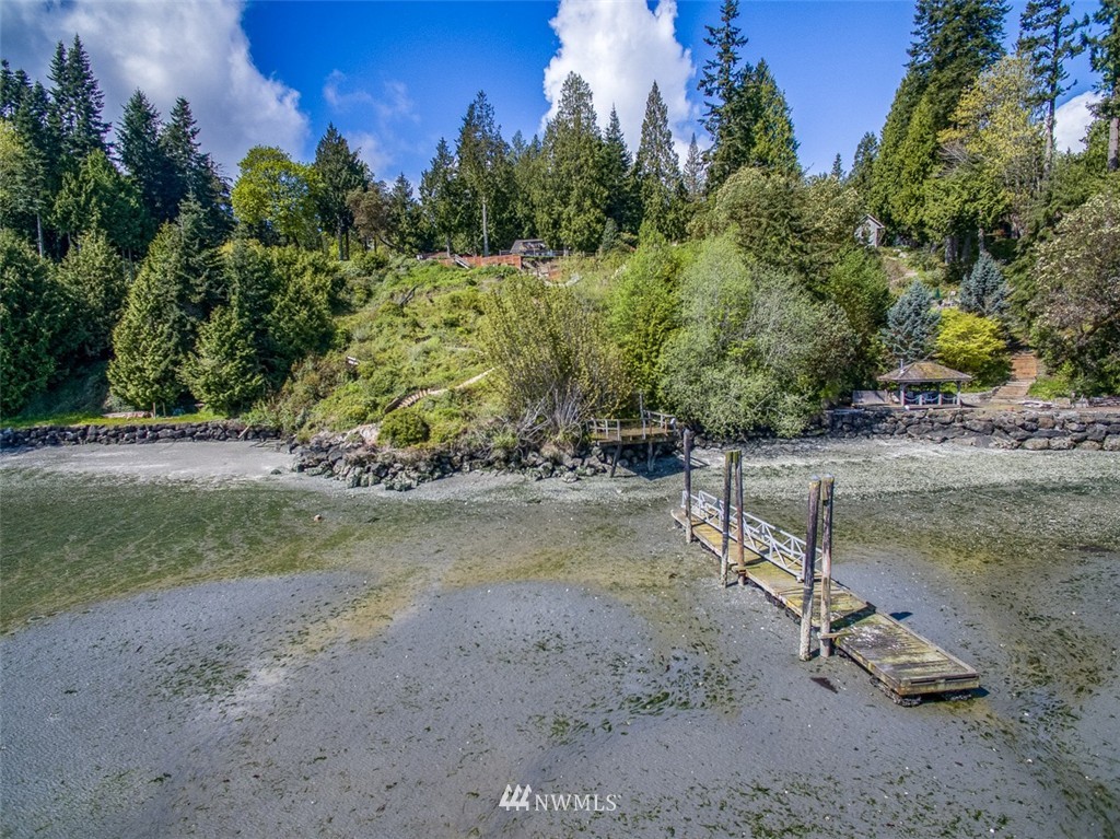 16780 Agate Point Road Northeast Bainbridge Island, WA 98110 - Photo 22 of 25 Gallery Image 22