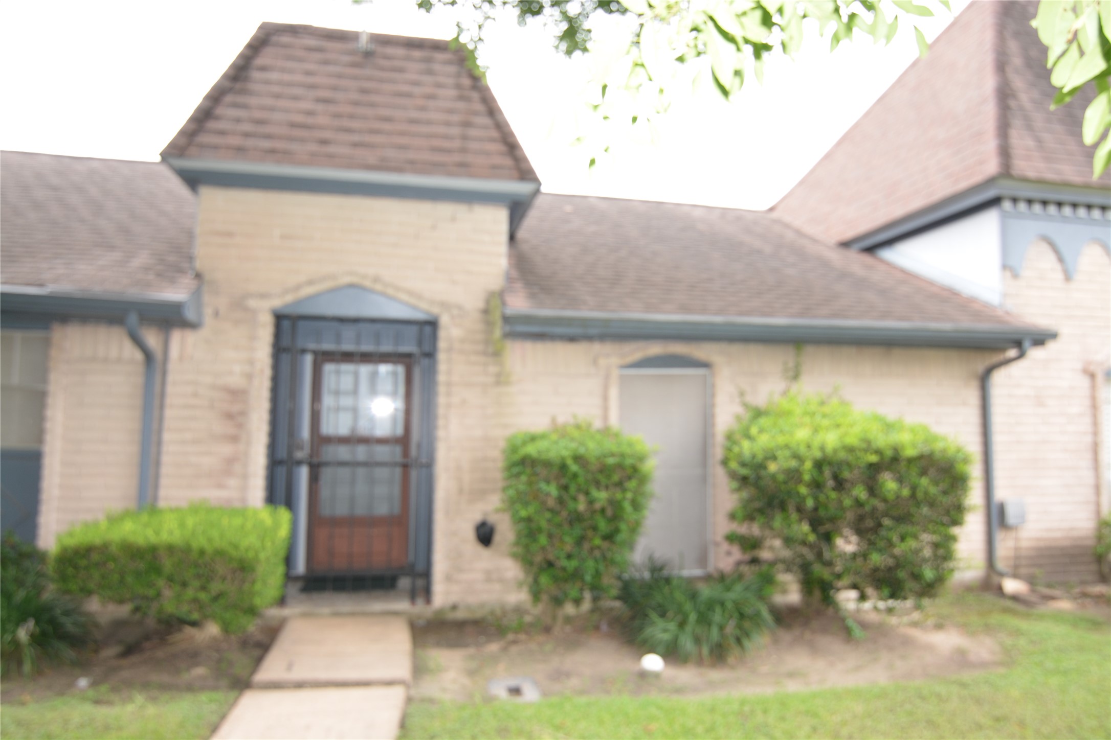 7104 Jetty Lane Houston, TX 77072 - Photo 1 of 16