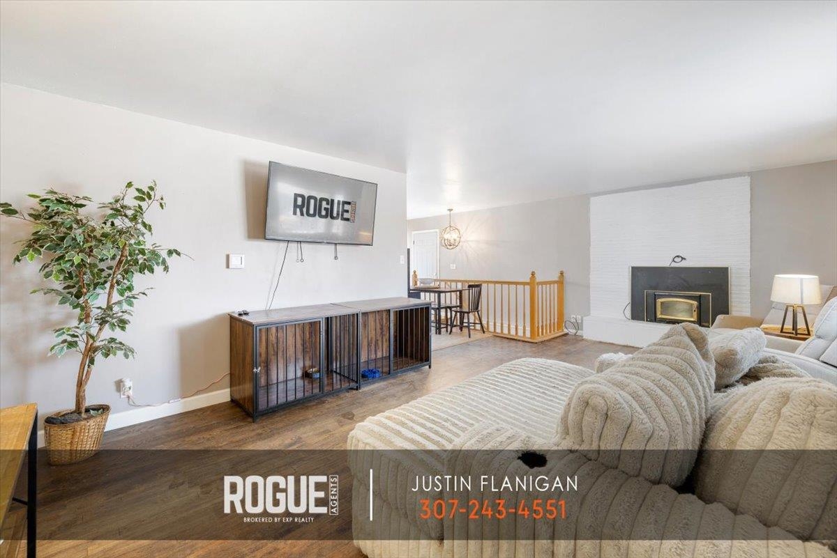 2131 Hyview Drive Casper, WY 82604 - Photo 7 of 39