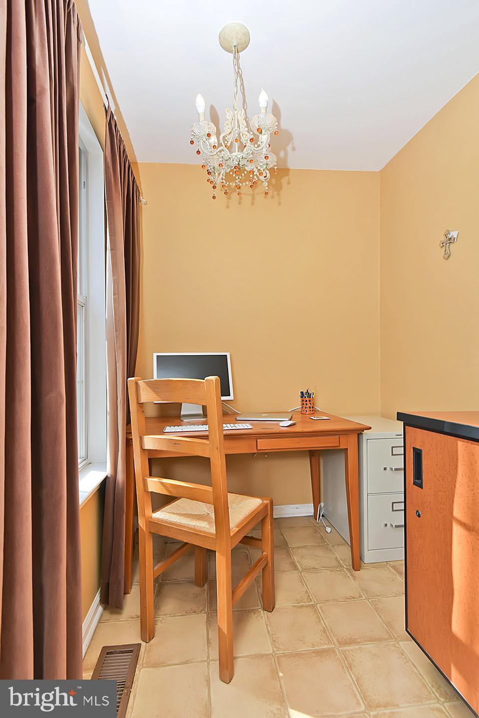 42 Chicopee Drive Princeton, NJ 08540 - Photo 8 of 20 Office or Pantry