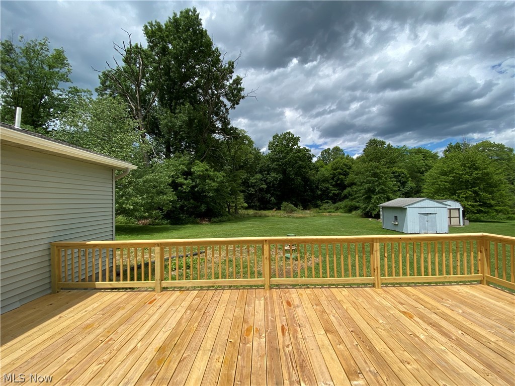 5901 Mt Everett Road Hubbard, OH 44425 - Photo 15 of 20 view of back yard