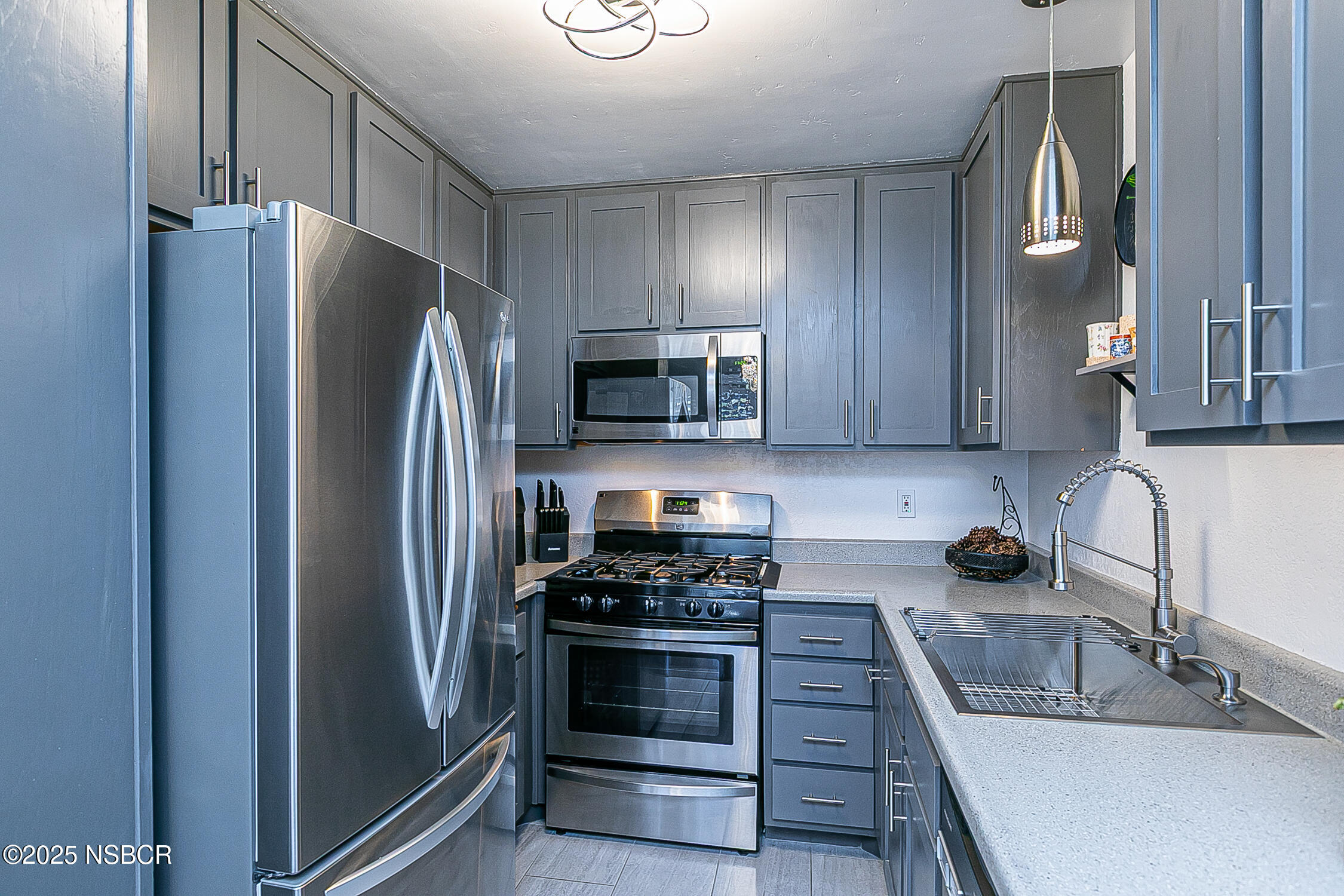 1193 Sumner Place, Unit C Santa Maria, CA 93455 - Photo 9 of 22 1192Sumner-C_13