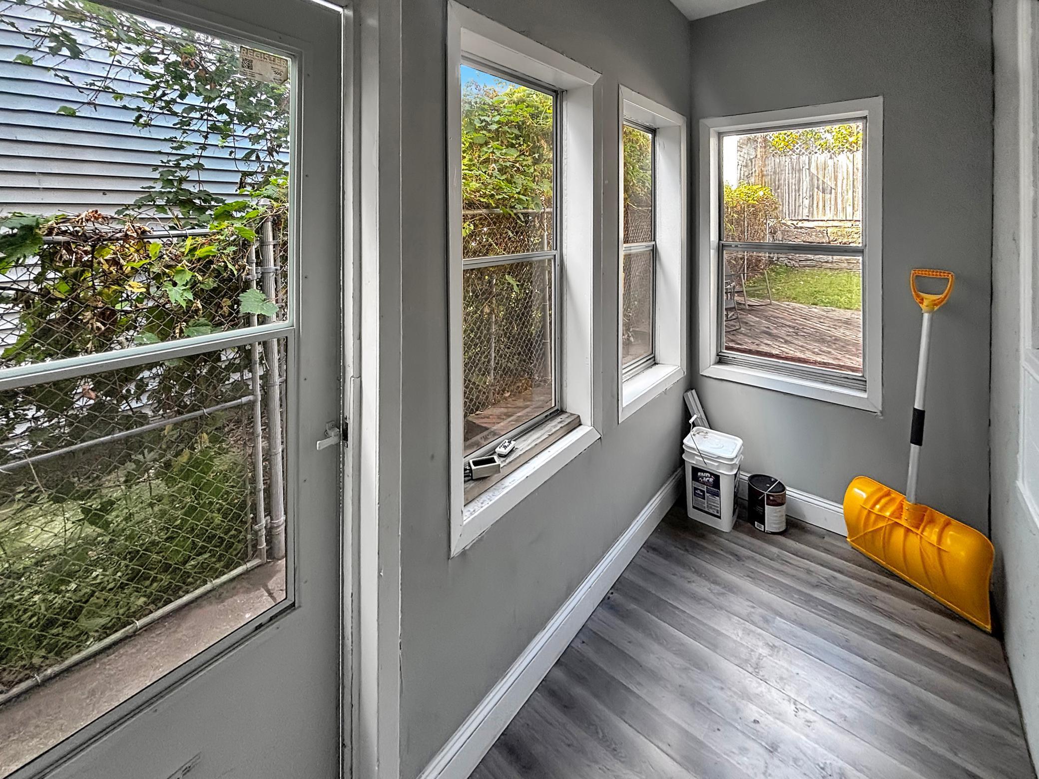 417 Mt Ida Street St. Paul, MN 55130 - Photo 7 of 40