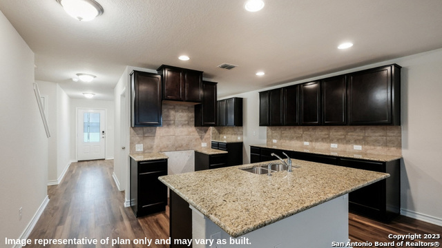 12627 Azopardo Converse, TX 78109 - Photo 4 of 30