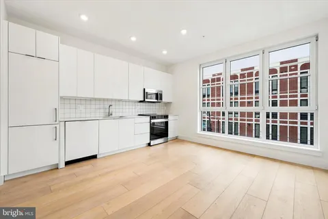 $2,215 | 2406 Frankford Avenue, Unit 14, Philadelphia, PA 19125