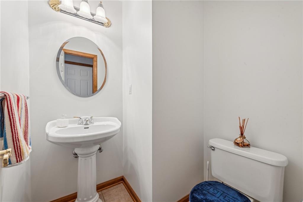 2334 South Ridge Drive Hidden Valley, PA 15502 - Photo 12 of 36 Gallery Image 12