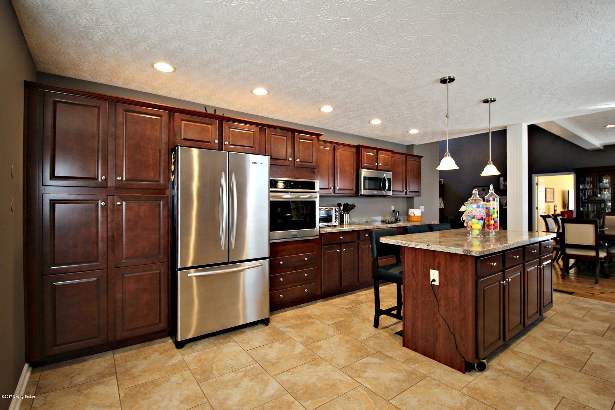 1583 Mink Run Road Frankfort, KY 40601 - Photo 15 of 53 Eat-in Kitchen