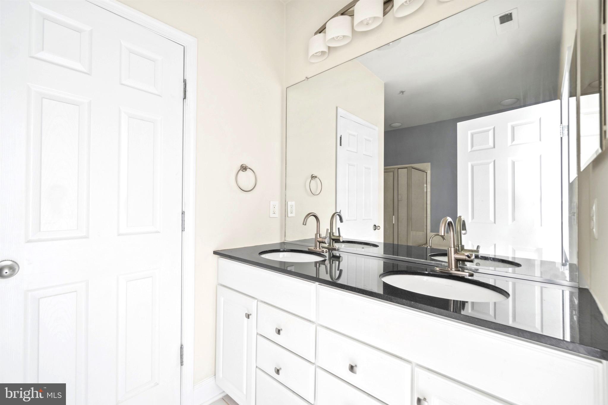 2263 Oberlin Drive Woodbridge, VA 22191 - Photo 13 of 20