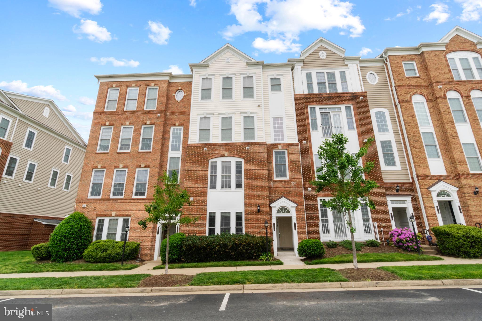 2263 Oberlin Drive Woodbridge, VA 22191 - Photo 2 of 20