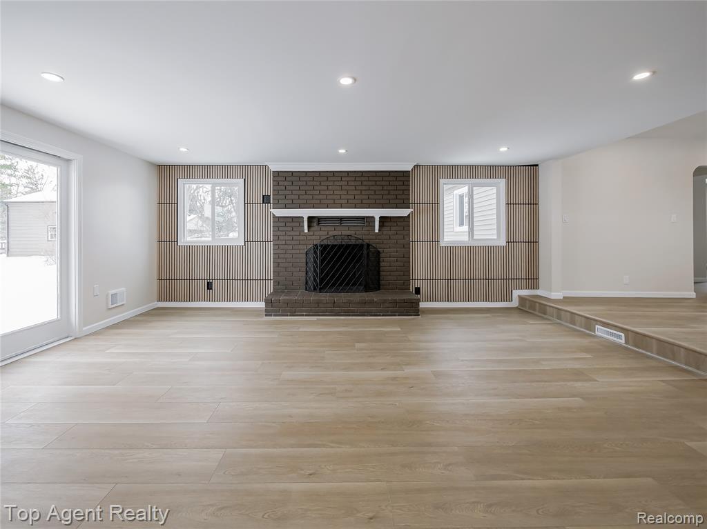 20580 21 Mile Road Macomb, MI 48044 - Photo 9 of 41