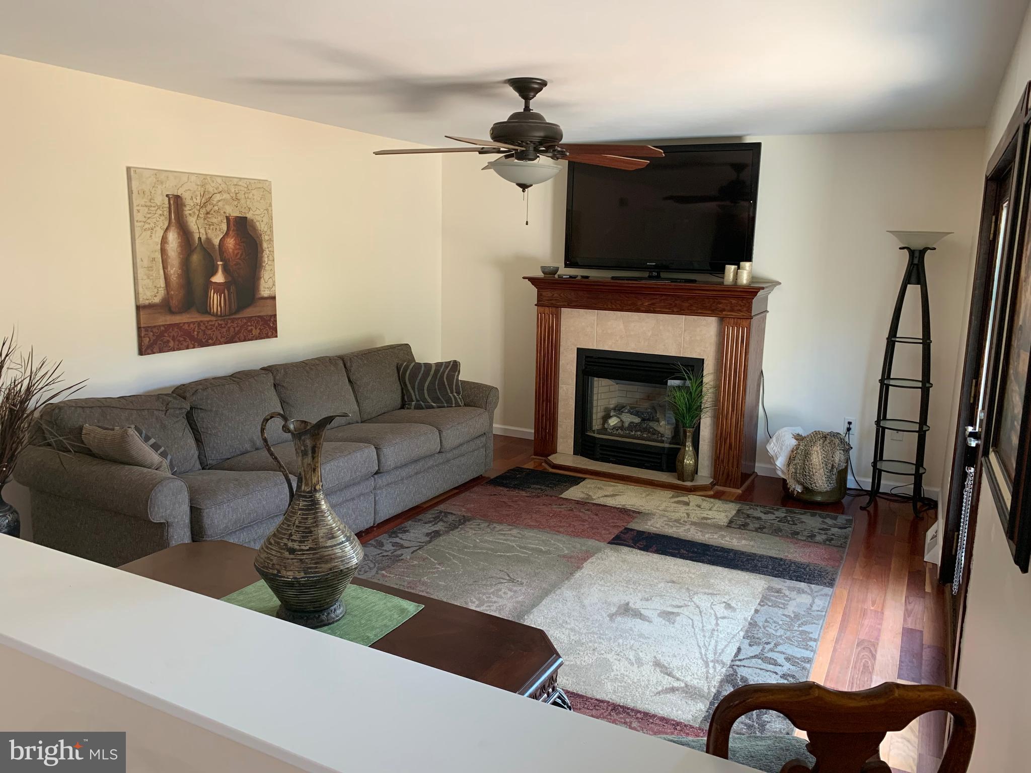 92 Crestmont Court Lititz, PA 17543 - Photo 12 of 33 Family Room