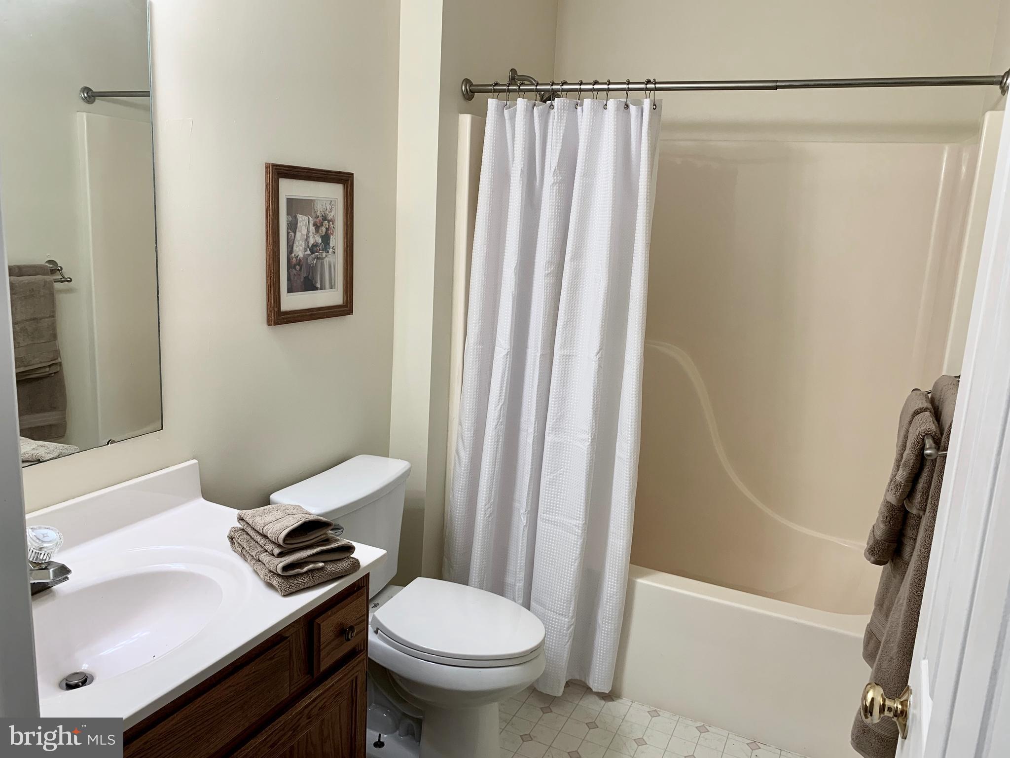 92 Crestmont Court Lititz, PA 17543 - Photo 26 of 33 Full Bath - Second Floor