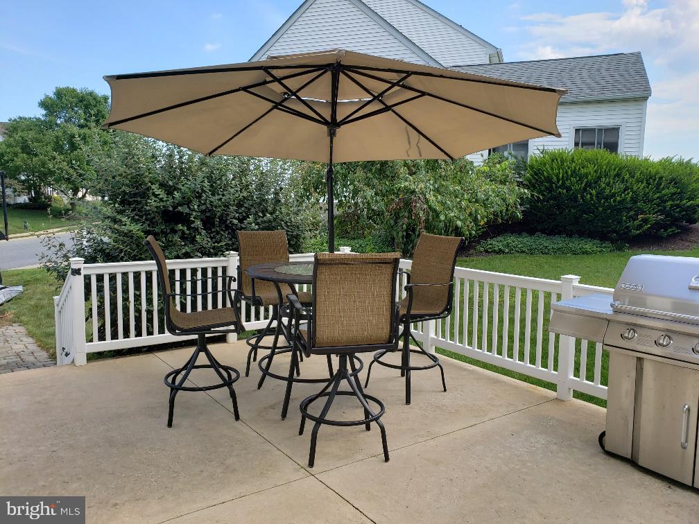 92 Crestmont Court Lititz, PA 17543 - Photo 29 of 33 Back yard Patio