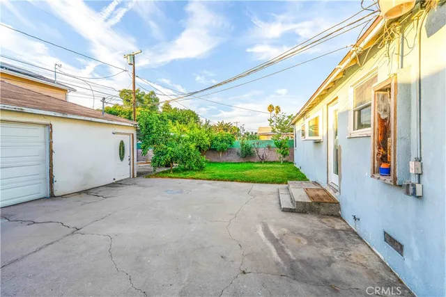 $700,000 | 11267 Sampson Avenue, Lynwood, CA 90262