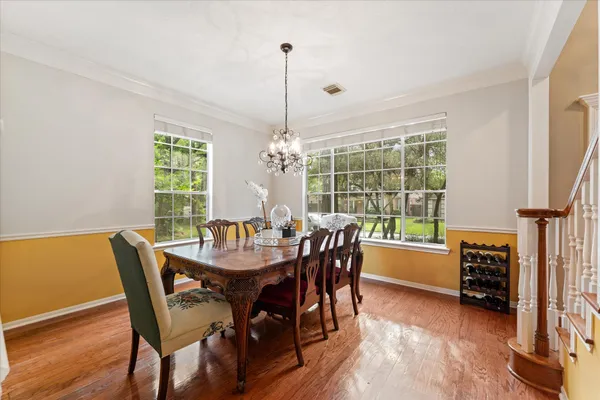 $575,000 | 55 Pinepath Place, The Woodlands, TX 77381