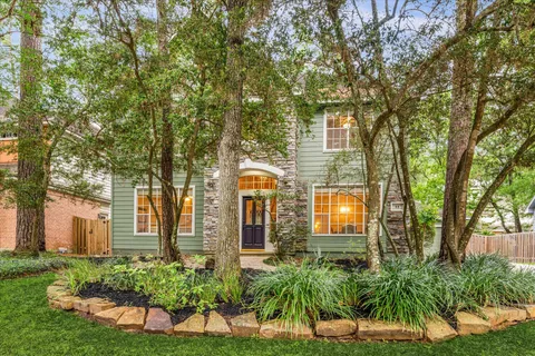 $565,000 | 55 Pinepath Place, The Woodlands, TX 77381