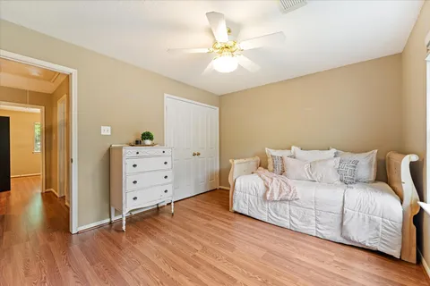 $565,000 | 55 Pinepath Place, The Woodlands, TX 77381