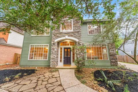 $565,000 | 55 Pinepath Place, The Woodlands, TX 77381