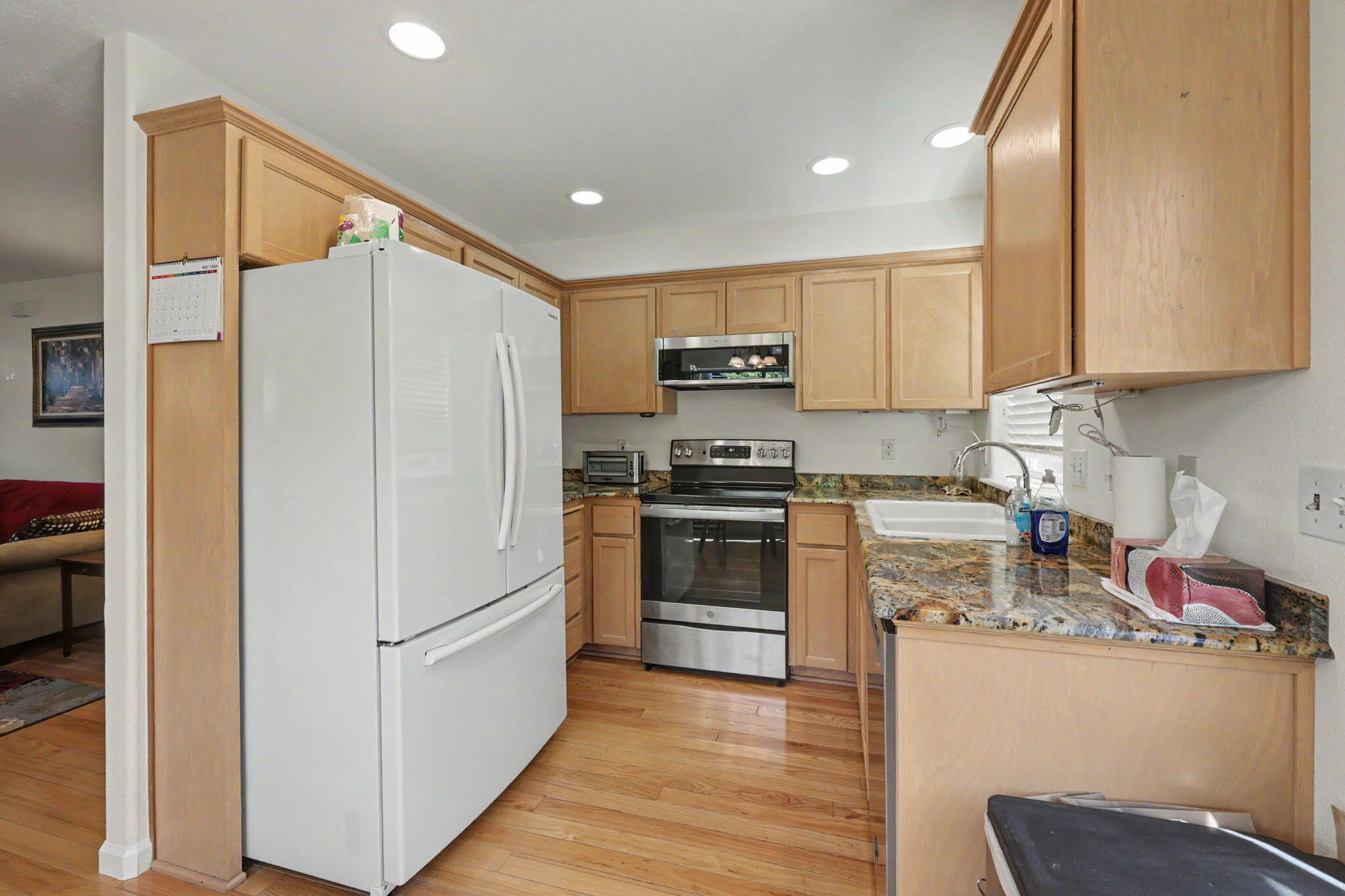 228 Talent Avenue, Unit 4 Talent, OR 97540 - Photo 11 of 23 Efficient kitchen design