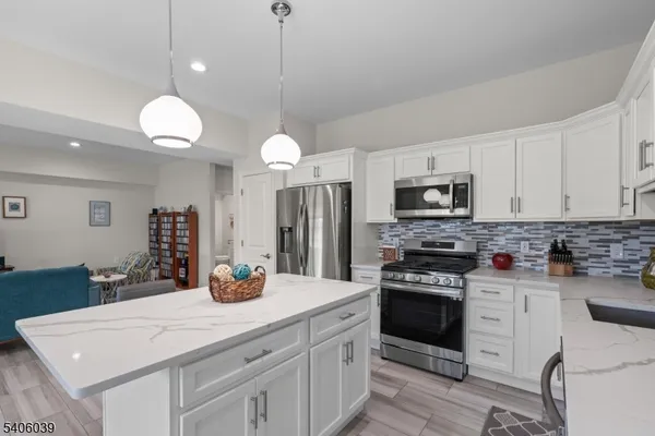$439,000 | 165 Lakeside Road, Unit 8, West Milford, NJ 07421