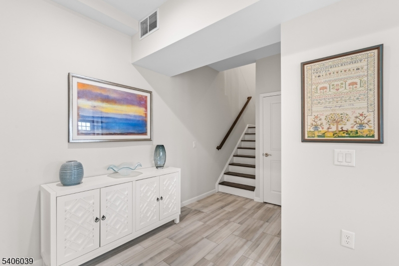 165 Lakeside Road, Unit 8 West Milford, NJ 07421 - Photo 12 of 41