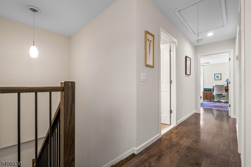 165 Lakeside Road, Unit 8 West Milford, NJ 07421 - Photo 13 of 41