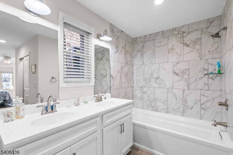 165 Lakeside Road, Unit 8 West Milford, NJ 07421 - Photo 19 of 41