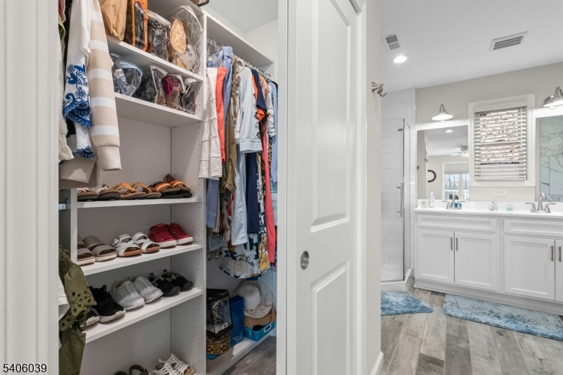 165 Lakeside Road, Unit 8 West Milford, NJ 07421 - Photo 21 of 41