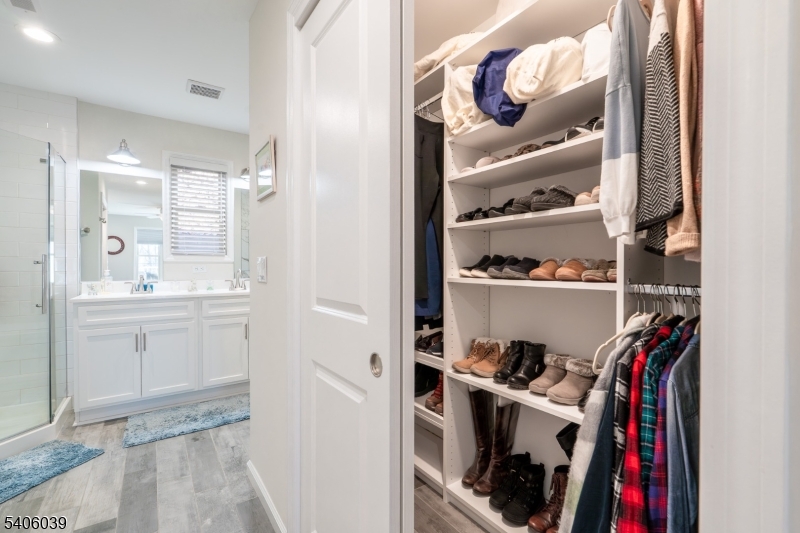 165 Lakeside Road, Unit 8 West Milford, NJ 07421 - Photo 22 of 41