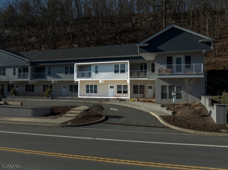 165 Lakeside Road, Unit 8 West Milford, NJ 07421 - Photo 30 of 41