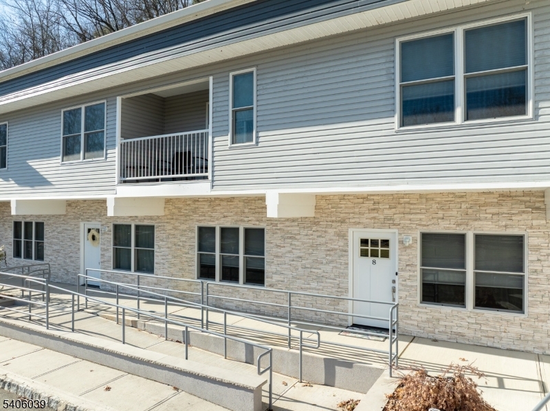 165 Lakeside Road, Unit 8 West Milford, NJ 07421 - Photo 35 of 41