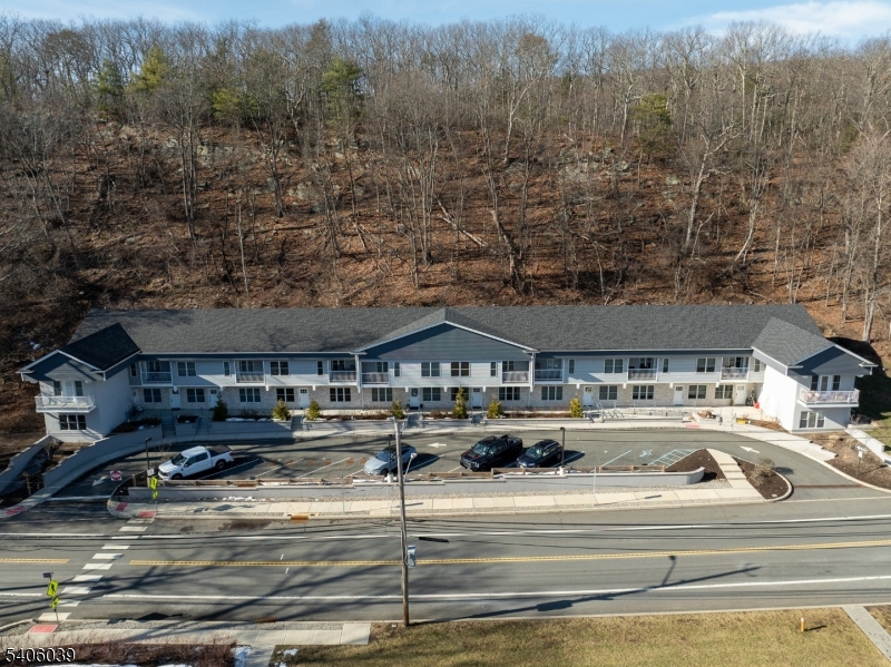 165 Lakeside Road, Unit 8 West Milford, NJ 07421 - Photo 36 of 41