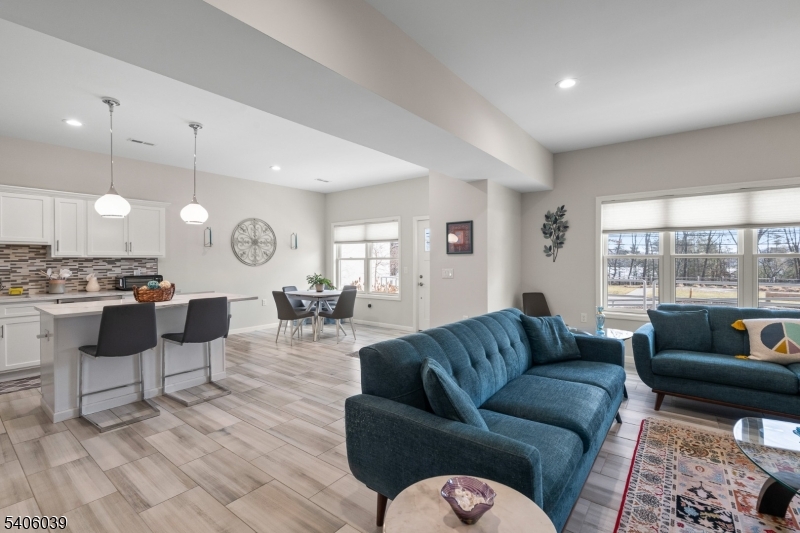 165 Lakeside Road, Unit 8 West Milford, NJ 07421 - Photo 7 of 41