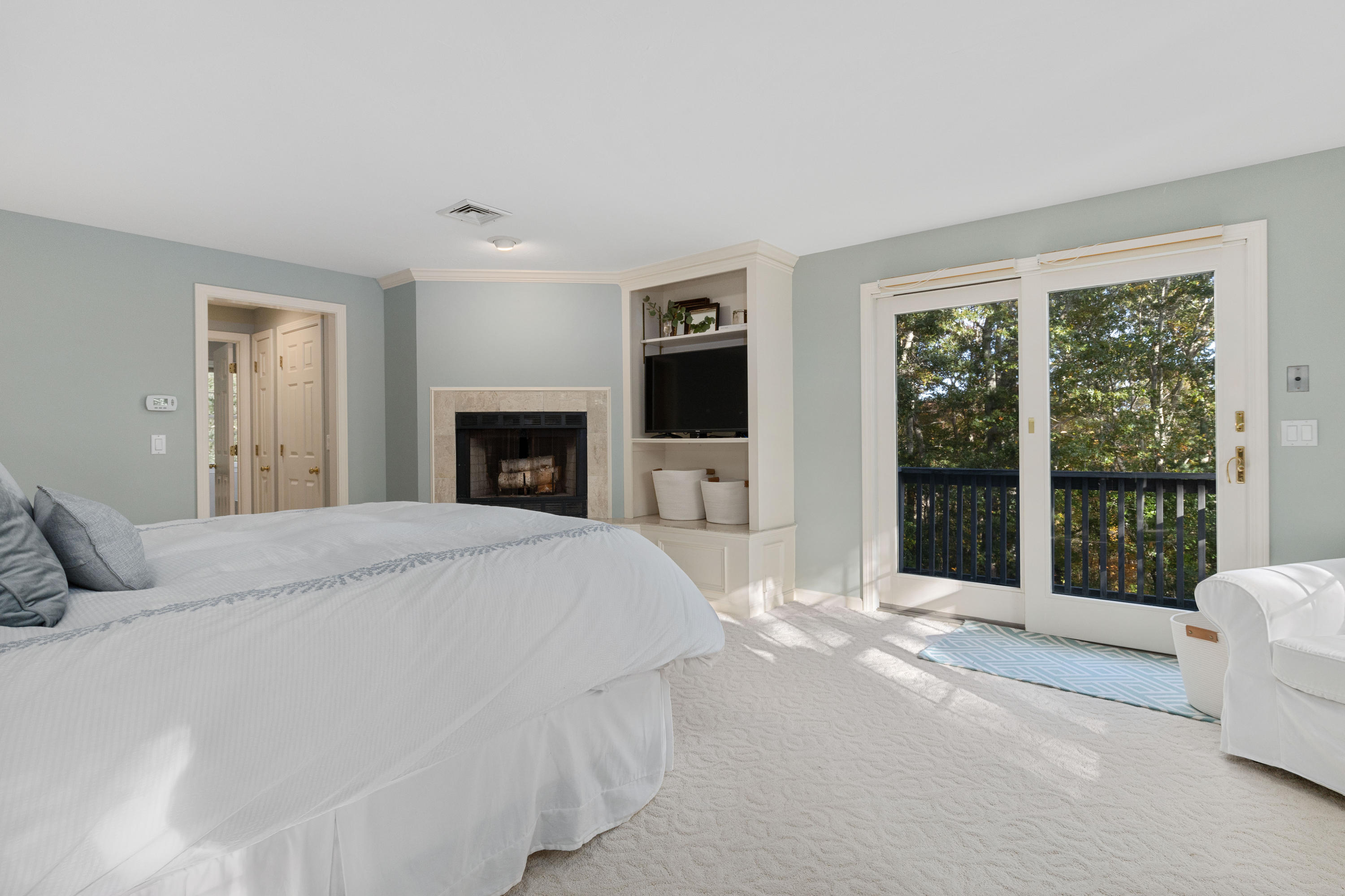 461 South Main Street Centerville, MA 02632 - Photo 19 of 52 Master Bedroom