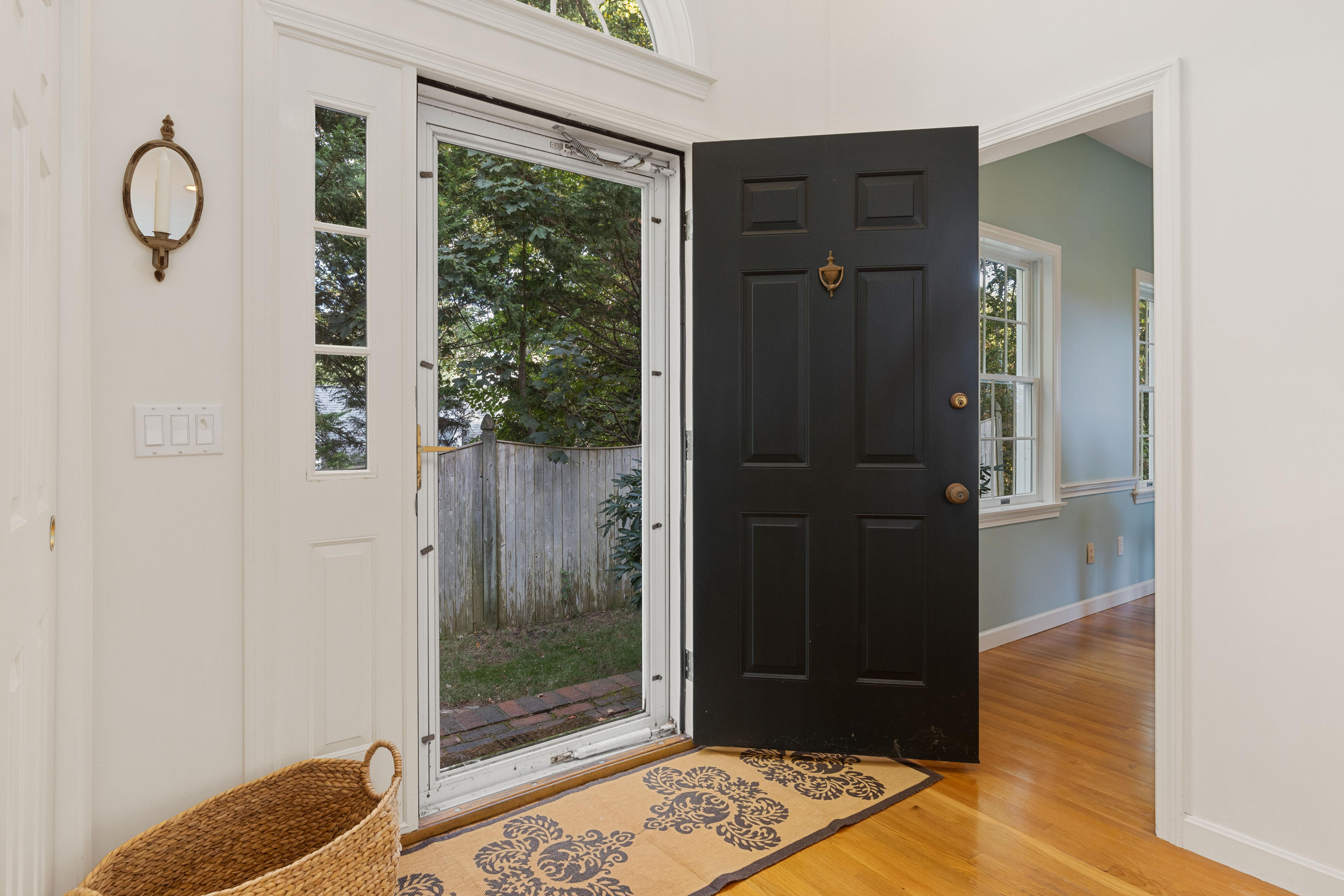 461 South Main Street Centerville, MA 02632 - Photo 3 of 52 461SMaLR-3