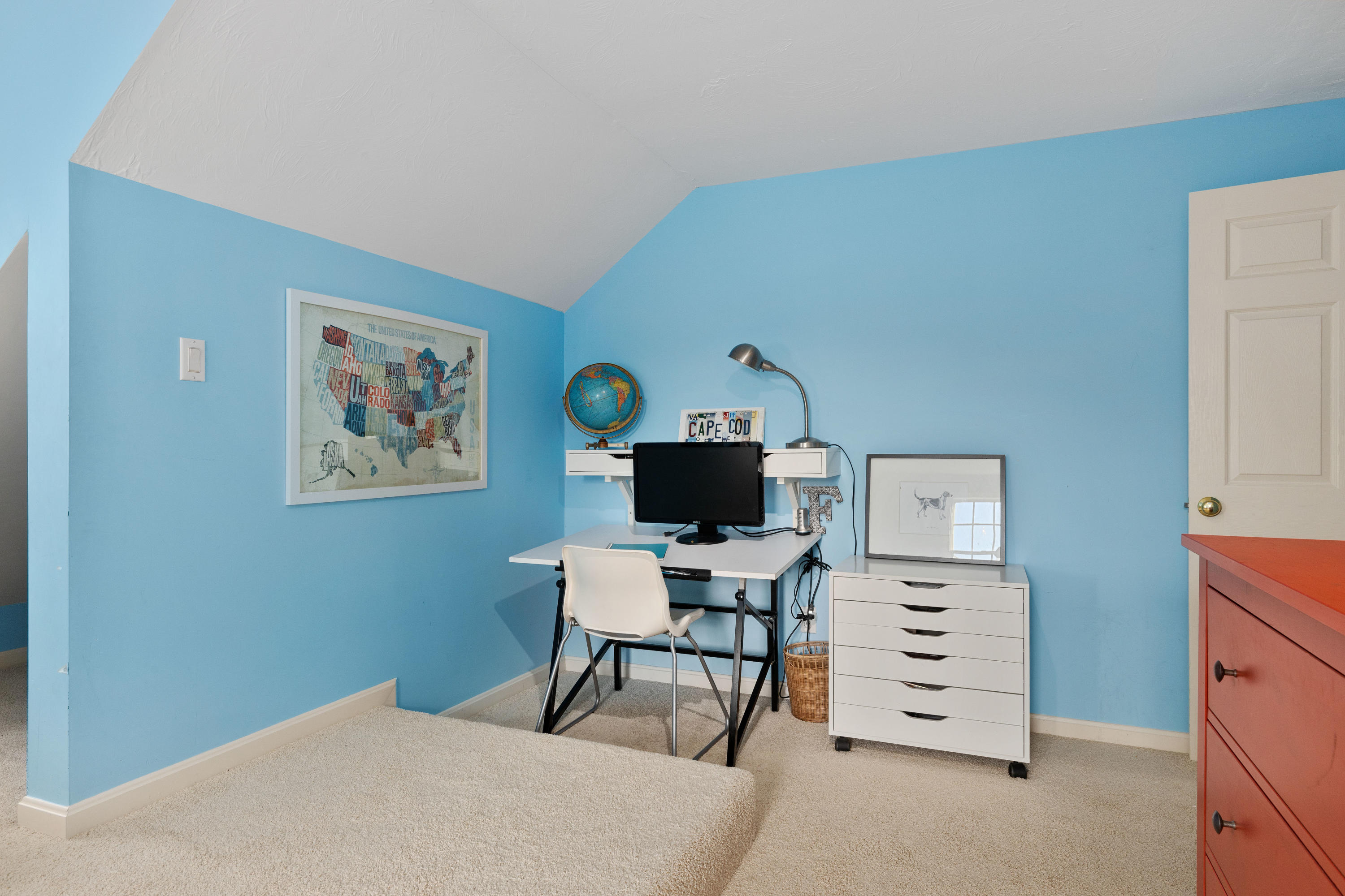 461 South Main Street Centerville, MA 02632 - Photo 35 of 52 a workspace with furniture and white walls
