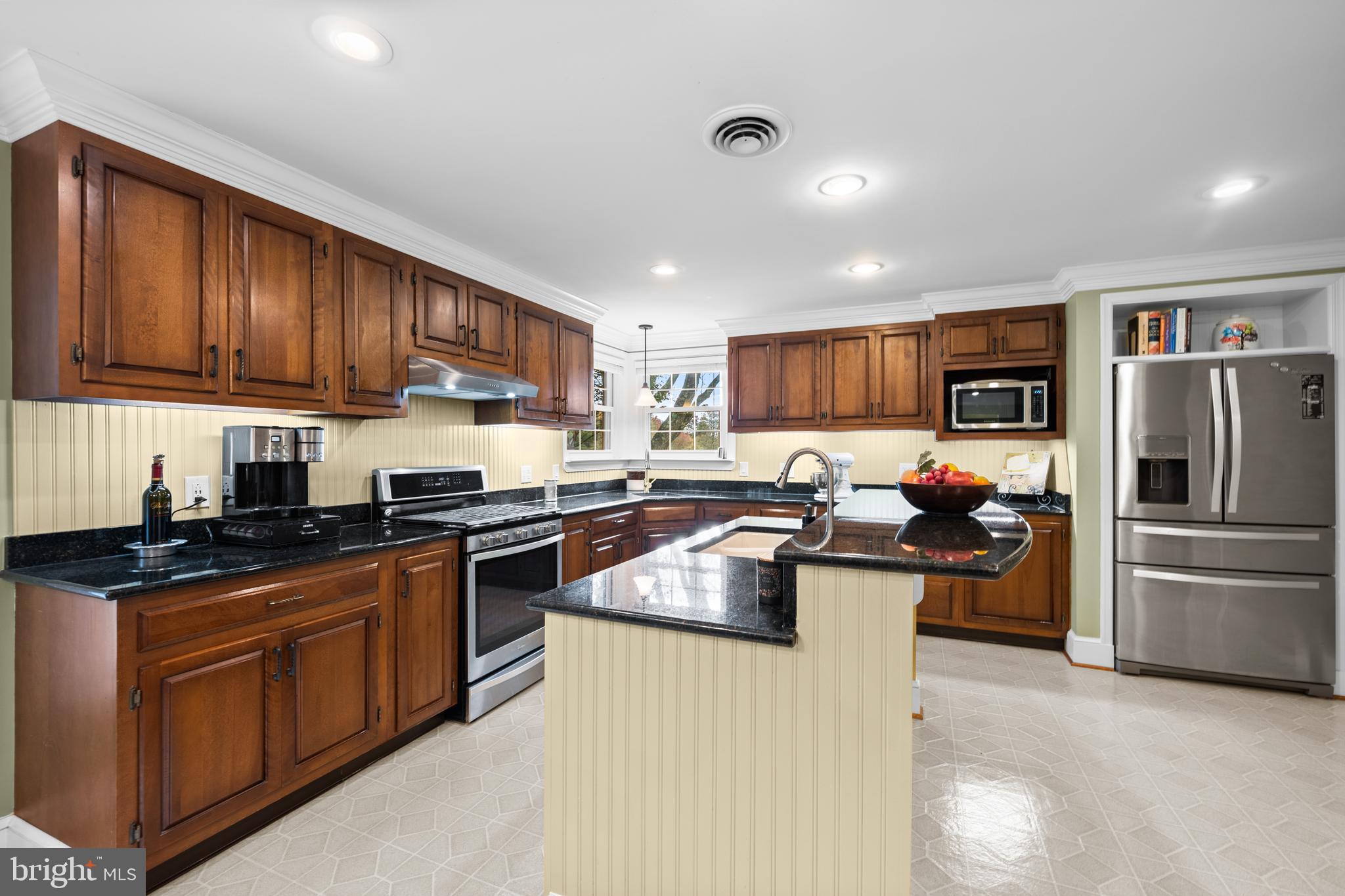 879 Long Corner Road Mount Airy, MD 21771 - Photo 11 of 68