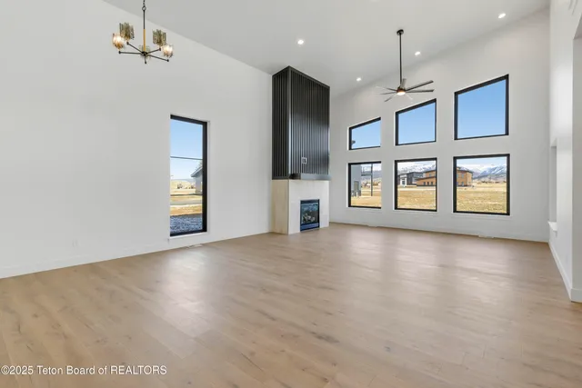 $1,375,000 | 1169 Prairie Dog Way, Driggs, ID 83422