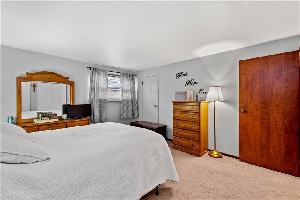 88 Locust Ridge Drive Pittsburgh, PA 15209 - Photo 16 of 22