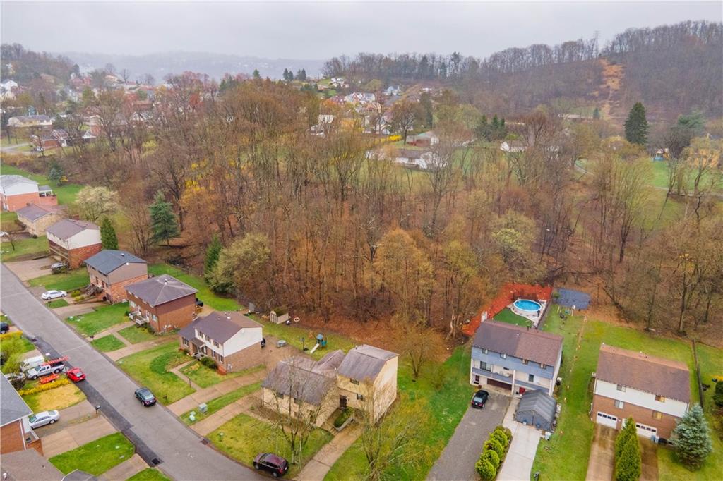 88 Locust Ridge Drive Pittsburgh, PA 15209 - Photo 3 of 22