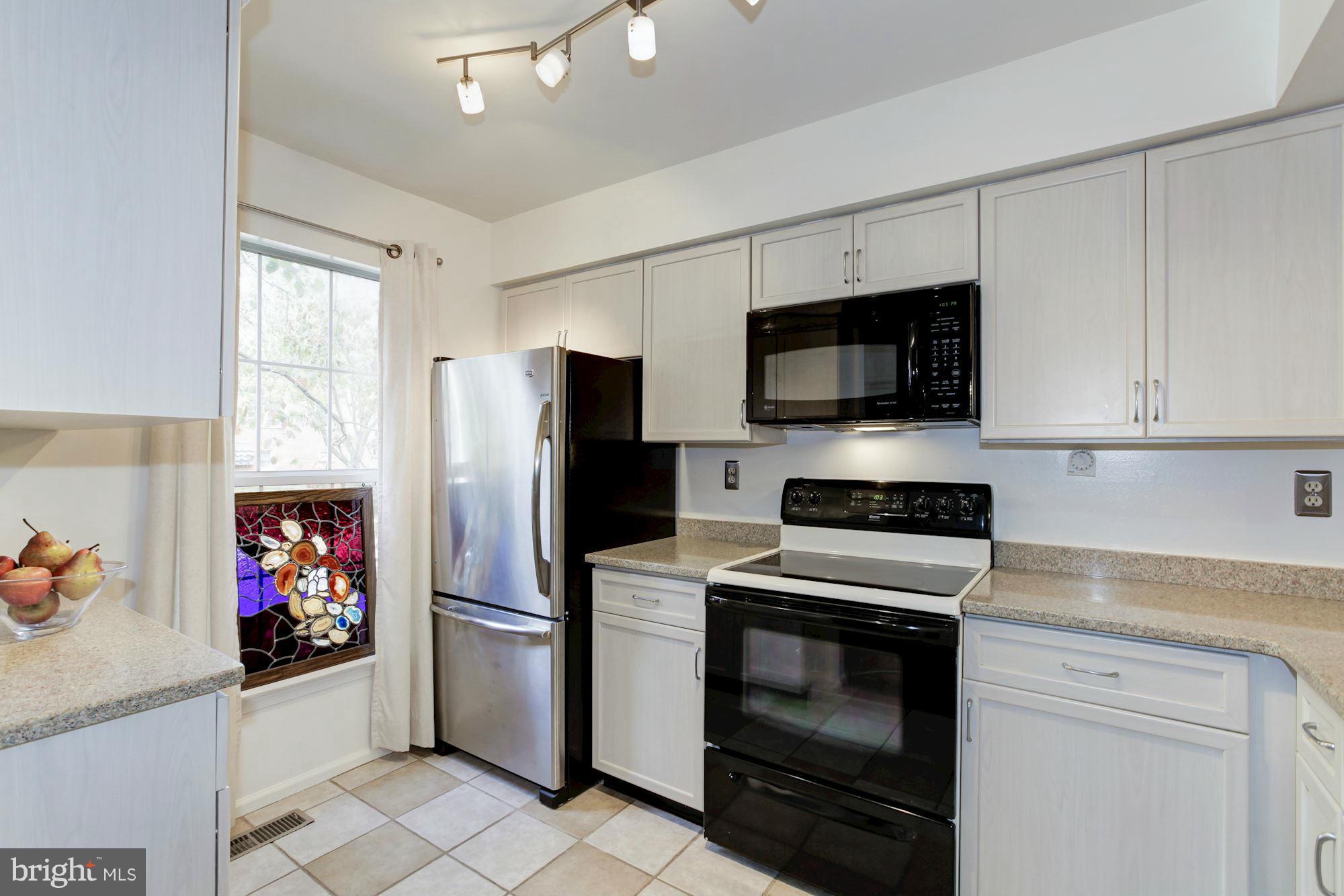 2036 Derby Ridge Lane, Unit 34 Silver Spring, MD 20910 - Photo 12 of 30 Kitchen