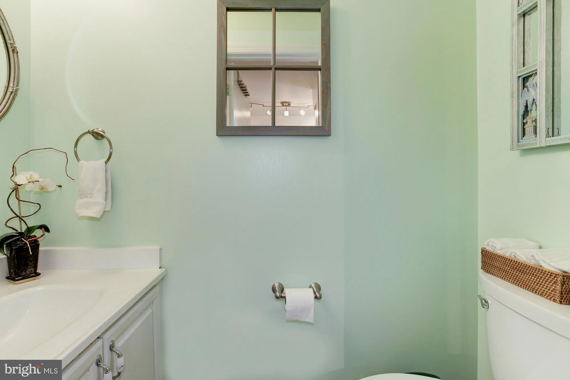 2036 Derby Ridge Lane, Unit 34 Silver Spring, MD 20910 - Photo 15 of 30 Bath