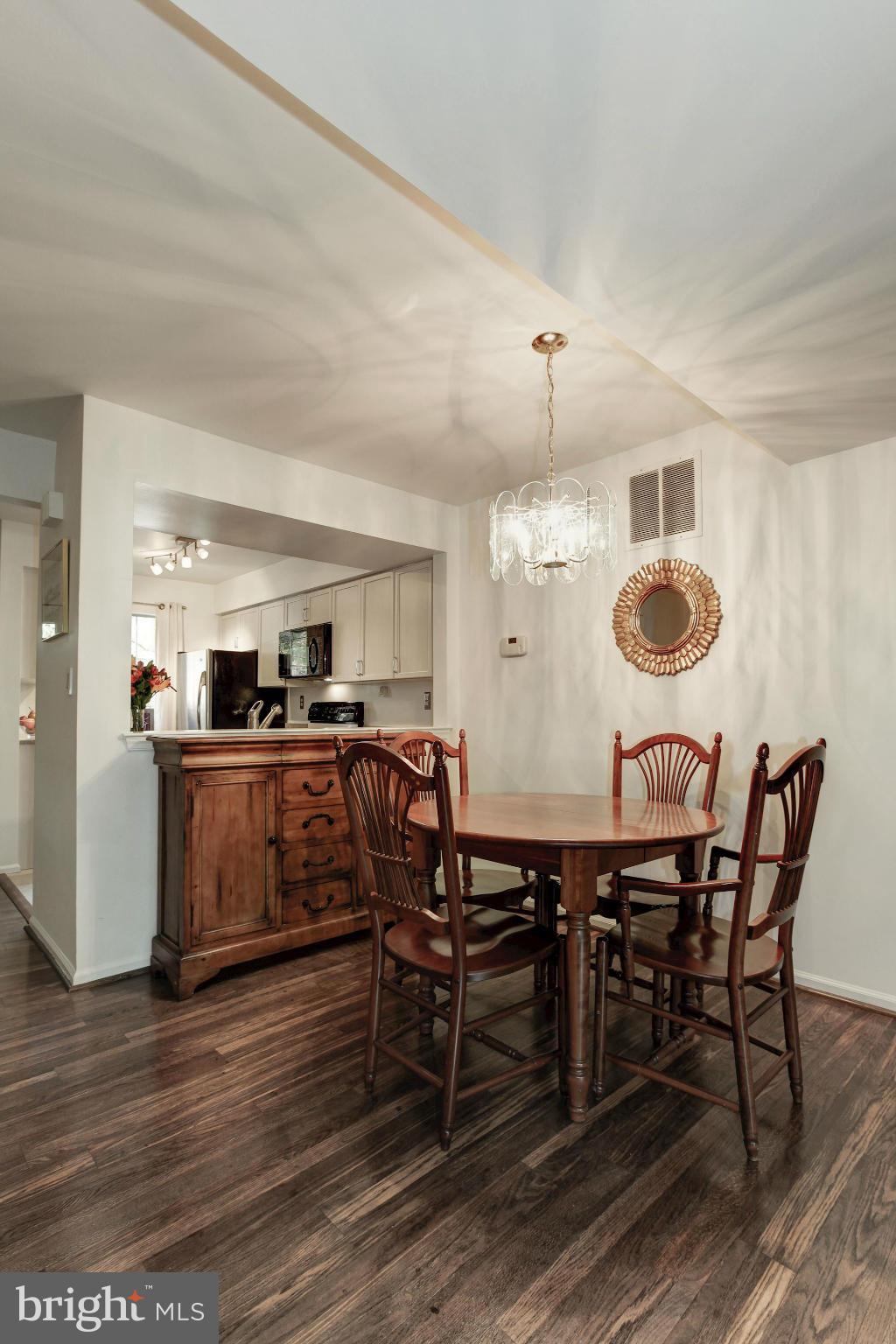 2036 Derby Ridge Lane, Unit 34 Silver Spring, MD 20910 - Photo 8 of 30 Dining Room