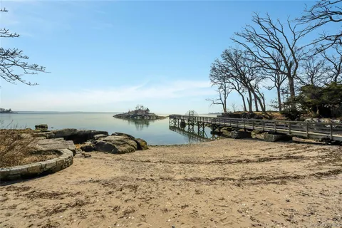 $2,999,000 | 44 Brevoort Lane, Rye, NY 10580